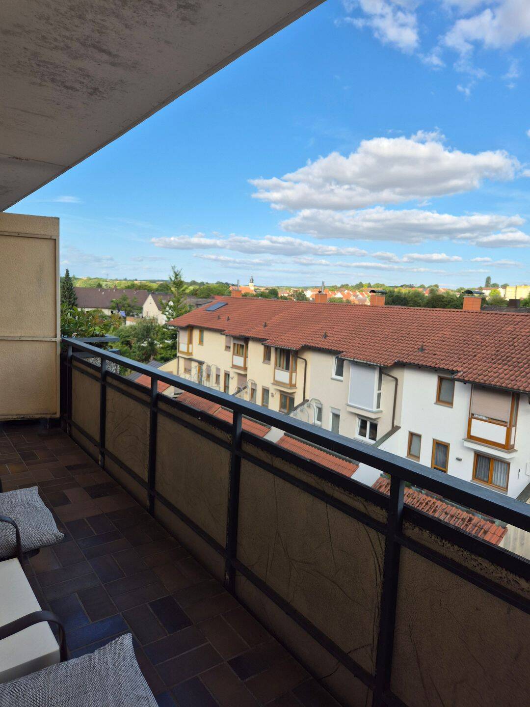 Helle lichtdurchflutete 1,5 Zi-Wohnung in Lengfeld zu vermieten – Würzburg – Vorschaubild 4