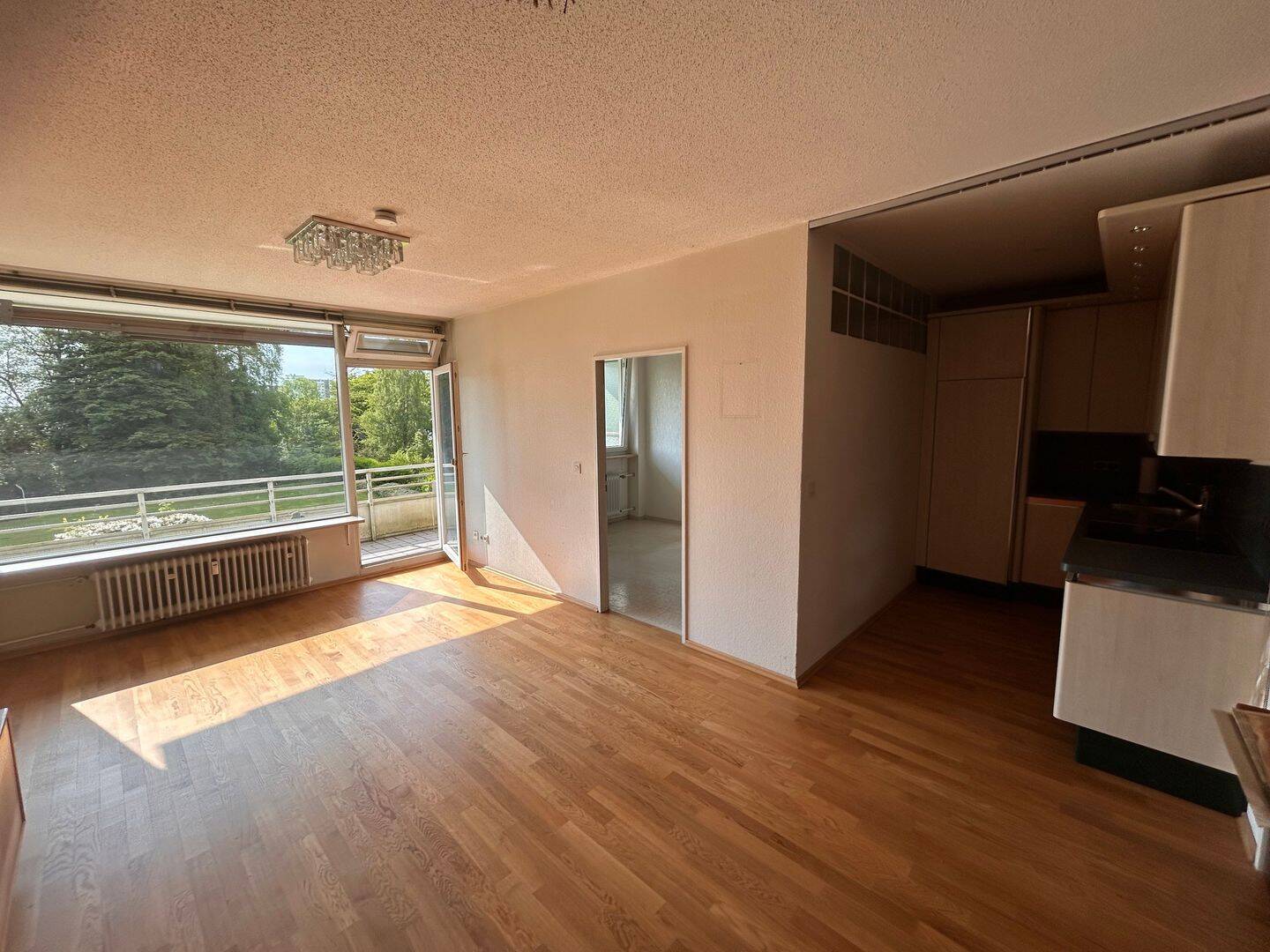 Seltene Gelegenheit! Attraktive 2-Zimmer-Wohnung mit TG-Stellplatz und Balkon in Toplage - Wuppertal. – Wuppertal – Vorschaubild 4