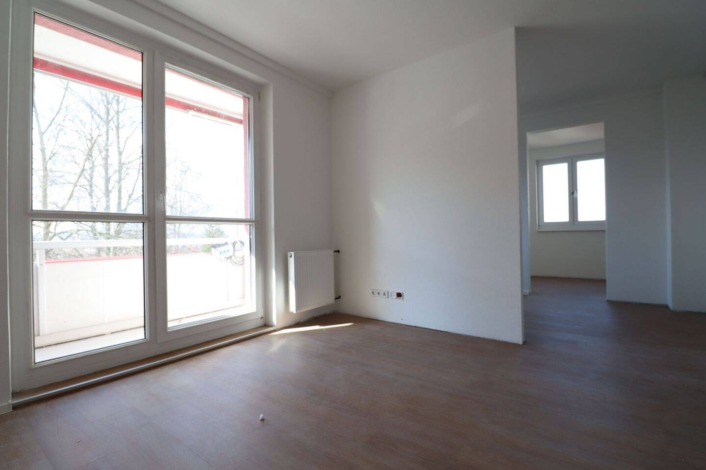 3-Raumwohnung in bester Wohnlage mit Wanne, Dusche und Balkon – Chemnitz – Vorschaubild 6