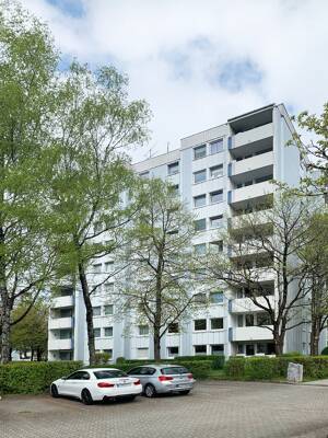 Lichtdurchflutete 3-Zimmer-Wohnung mit Balkon und Blick ins Grüne – 81927 München – Vorschaubild 3