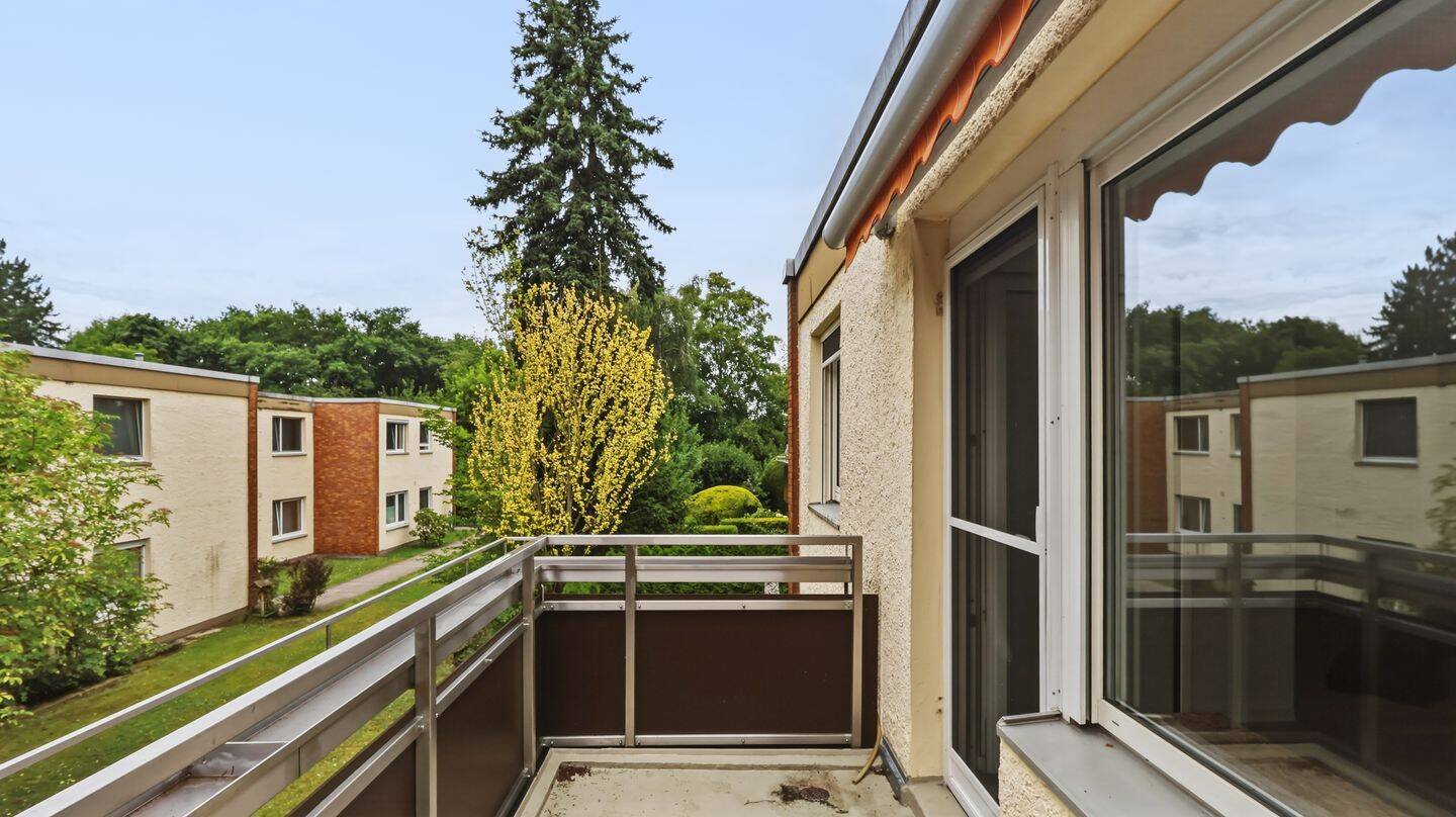 Modernisierte 3-Zimmer-Wohnung mit Hobbyraum, Balkon und Tiefgaragenstellplatz in Kladow – Berlin – Vorschaubild 6