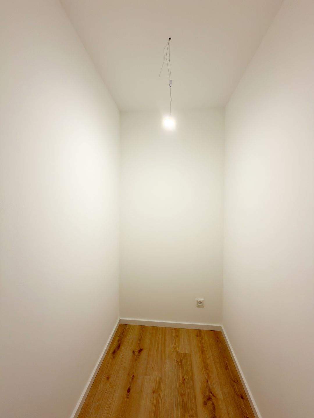 Exklusive 2-Zimmer-Neubauwohnung mit hochwertiger Ausstattung ~ Erstbezug ~ Tiefgarage ~ Aufzug ~ Sofortbezug – Nürnberg – Vorschaubild 9