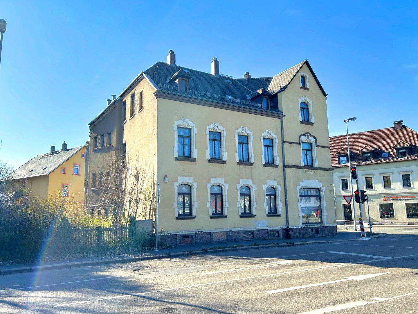 Sanierungswürdiges Wohn- und Geschäftshaus mit Denkmalschutz in guter Lage – Chemnitz – Vorschaubild 3