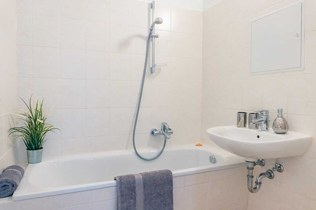 Tolle 2-Raum-Wohnung mit Balkon zum Entspannen – Chemnitz – Vorschaubild 3