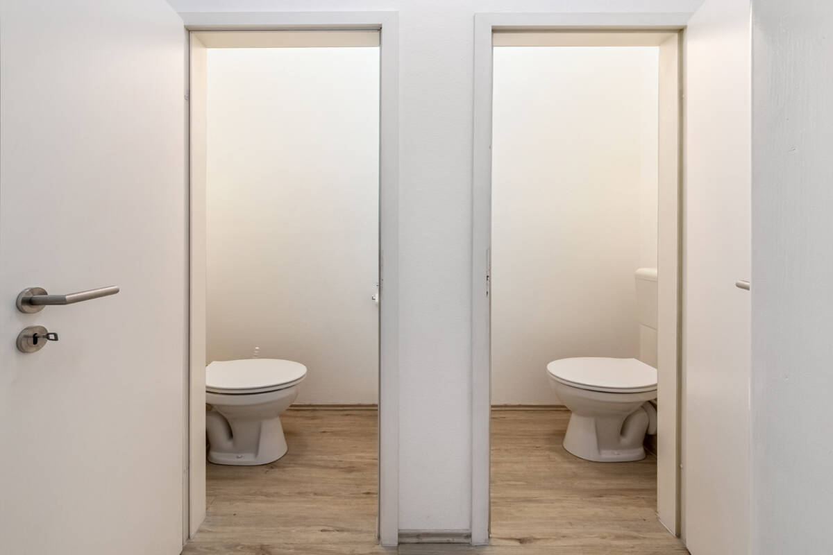 LUKRATIVES RENDITEOBJEKT! Wohn-und Geschäftshaus mit 8 Einheiten und 16 Stellplätzen in Schlangenbad – Schlangenbad – Vorschaubild 8
