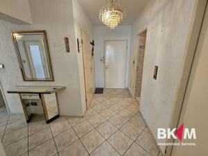 Großzügige 3-Zimmer-Wohnung mit Loggia und Stellplatz – 22529 Hamburg – Vorschaubild 9