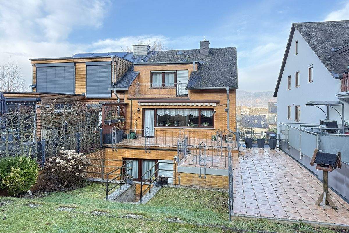 Wohnen in Stadtrandlage - Doppelhaushälfte in Trier-Kürenz – Trier – Bild 1 von 9