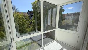 RESERVIERT - 2 ZIMMER WOHNUNG MIT WINTERGARTEN IN MODERNISIERTEM MEHRFAMILIENHAUS – 21073 Hamburg – Vorschaubild 2