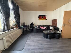 KR: 6-PARTEIENHAUS MIT MIETSTEIGERUNGSPOTENZIAL ZU KAUFEN – 47798 Krefeld – Vorschaubild 4