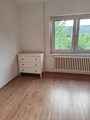Neben Mehlem Bahnhof Grosse 5 Zimmer Wohnung wartet auf Sie! – 53179 Bonn – Vorschaubild 2