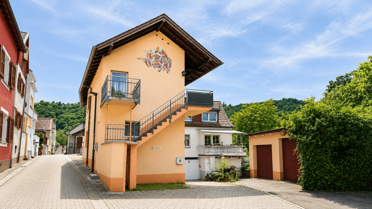 Solides Dreifamilienhaus als attraktive Kapitalanlage