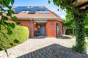 Familienglück: Traumhaftes Einfamilienhaus mit herrlichem Garten und erstklassiger Ausstattung – 23560 Lübeck – Vorschaubild 7