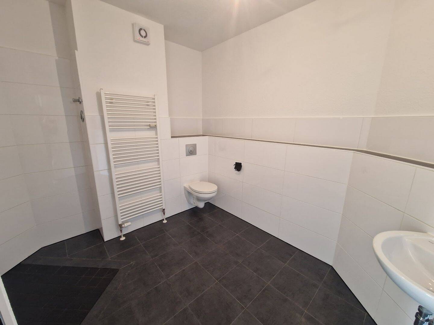 Wir haben renoviert - jetzt besichtigen und top Wohnung sichern! – Magdeburg – Vorschaubild 7