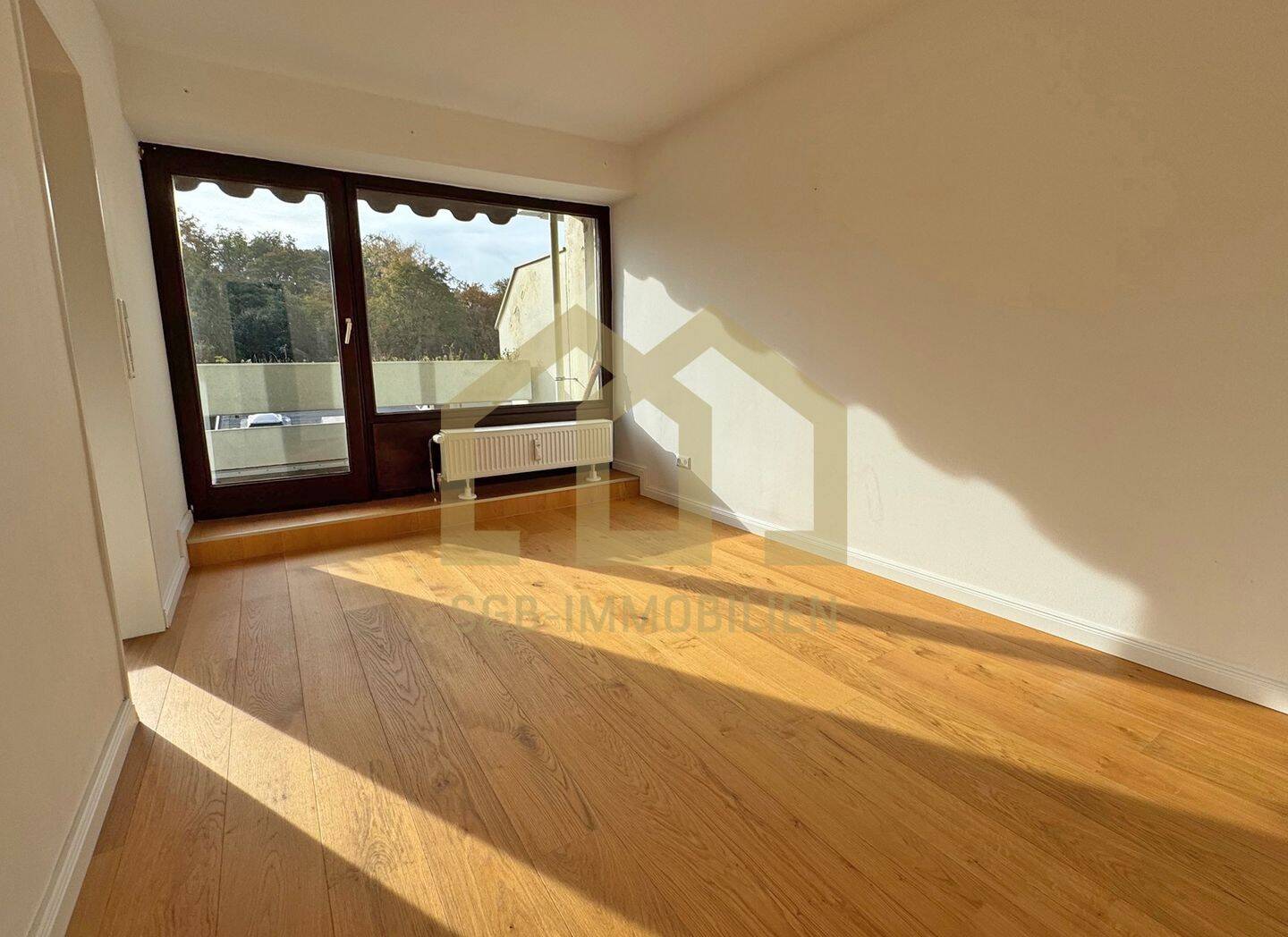 Parkallee / Sanierte 3-Zimmer-Wohnung mit Sonnenbalkon & Tiefgaragenstellplatz – Bremen – Vorschaubild 7