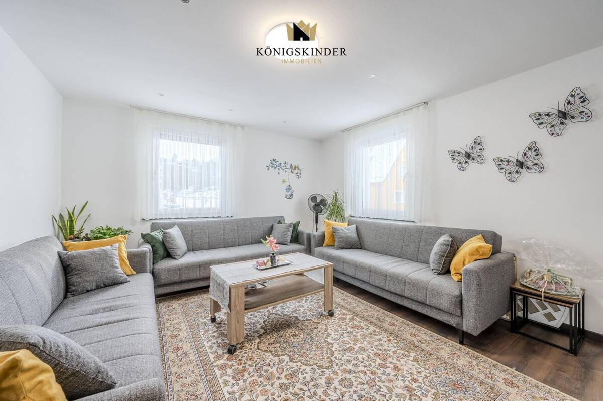 Modernisierter Altbau-Charme: 4-Zi-Wohnung mit Gemeinschaftsgarten in Feuerbach – 70469 Stuttgart – Bild 1 von 9