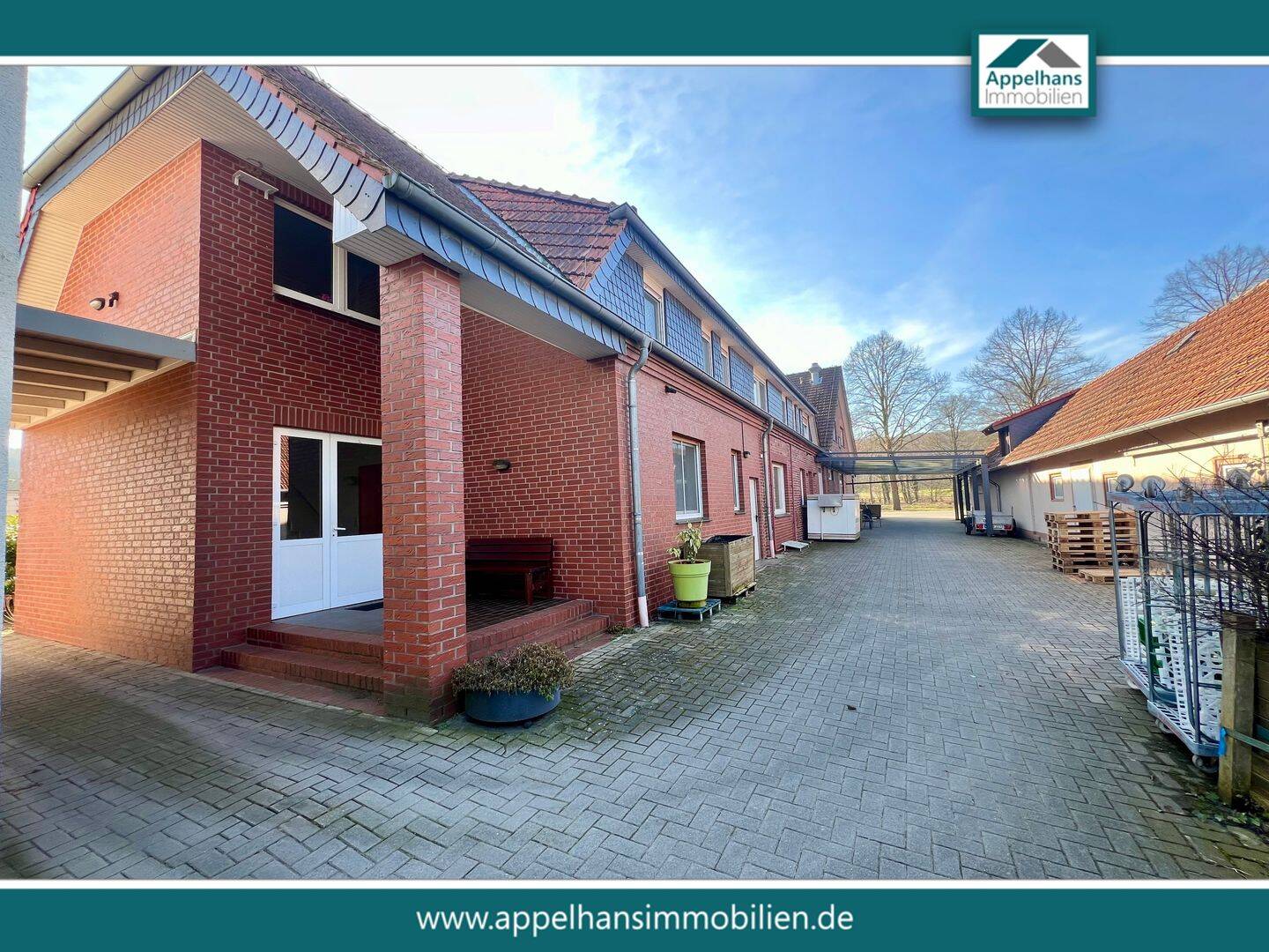 Hotel inkl. neuwertigem EFH auf großzügigem Grundstück kaufen – Belm – Bild 1 von 9