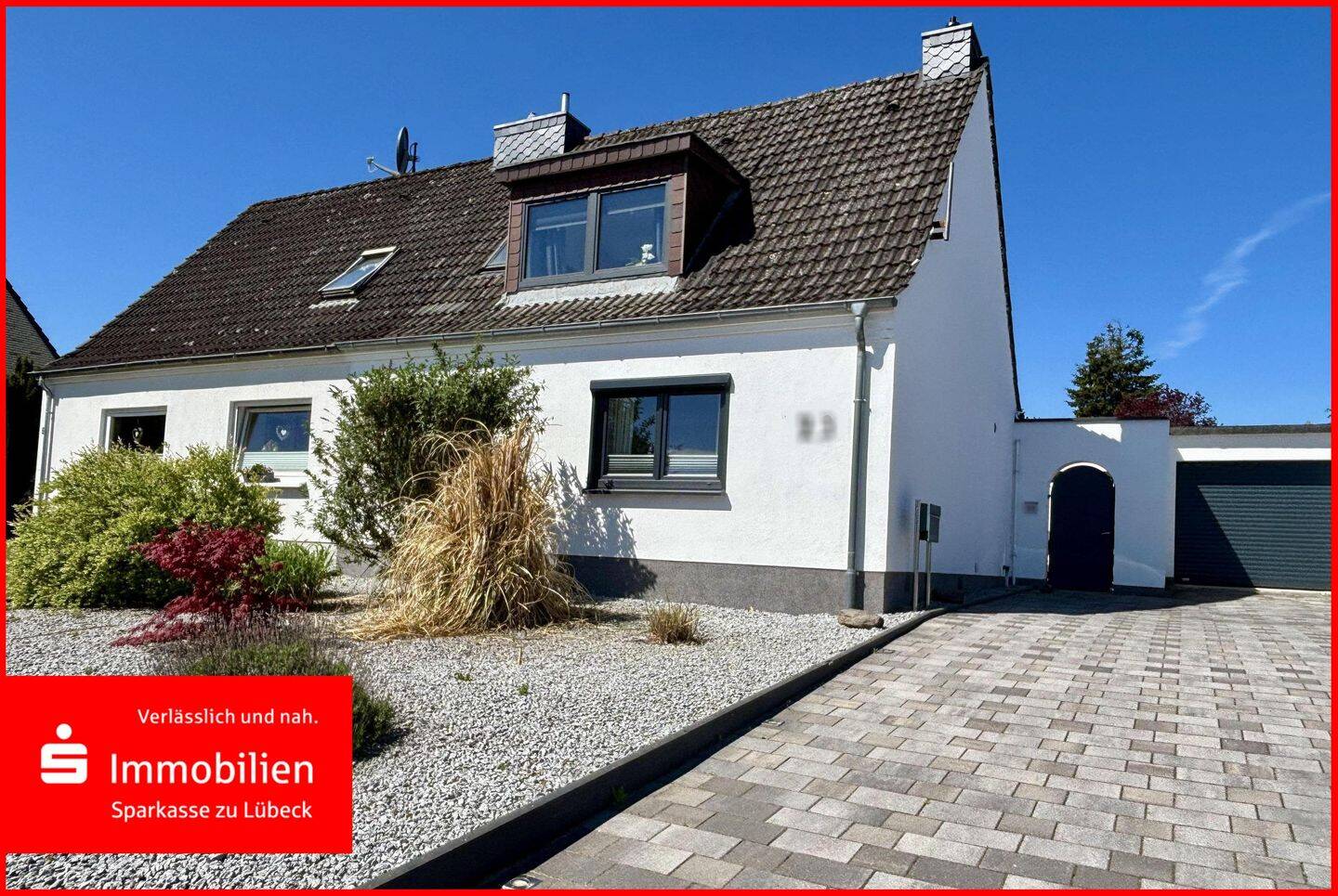 Doppelhaushälfte mit großem Garten (Eigenland)