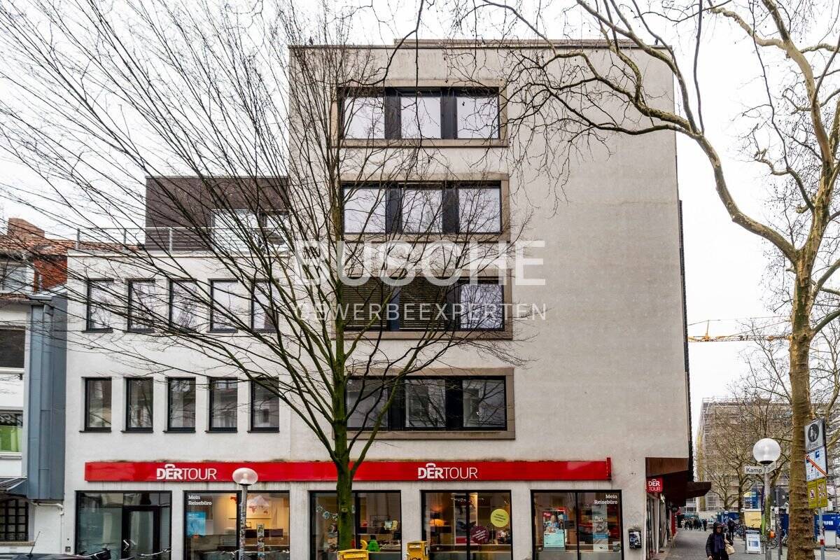 Neumarkt || ca. 229 m² Bürofläche || Tolle Ausstattung || Große Fenster