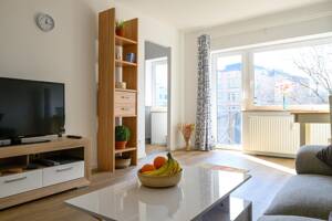 Moderne Wohnung in Alsternähe mit Balkon | Zentral und Blick ins Grüne – 22087 Hamburg – Vorschaubild 6