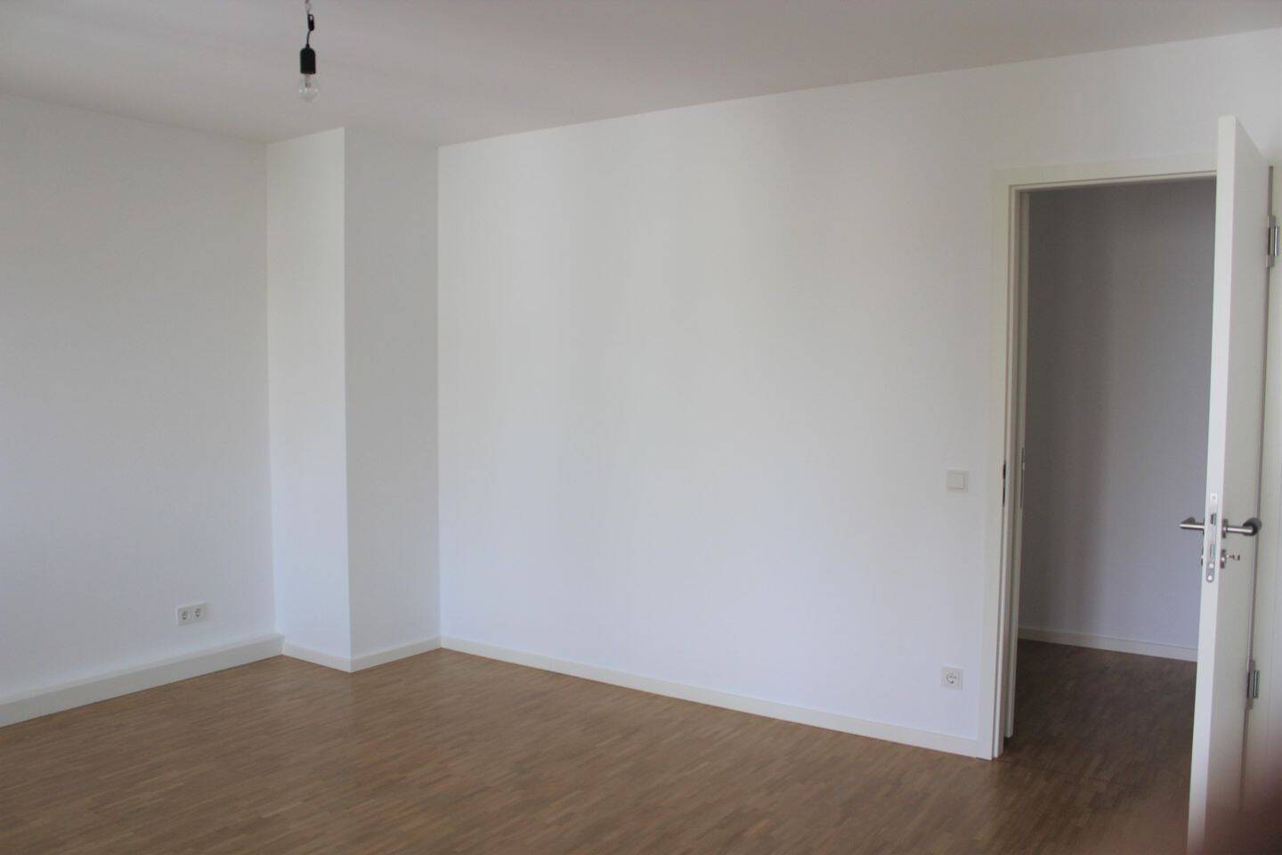 Große, bezugsfreie 3 Zimmer Neubauwohnung mit geräumigem Balkon in Berlin-Steglitz – Berlin – Vorschaubild 5