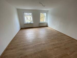 Ruhig wohnen mit guter Anbindung - Moderne 1-Raum-Wohnung im 1. Obergeschoss – 9131 Chemnitz – Vorschaubild 2