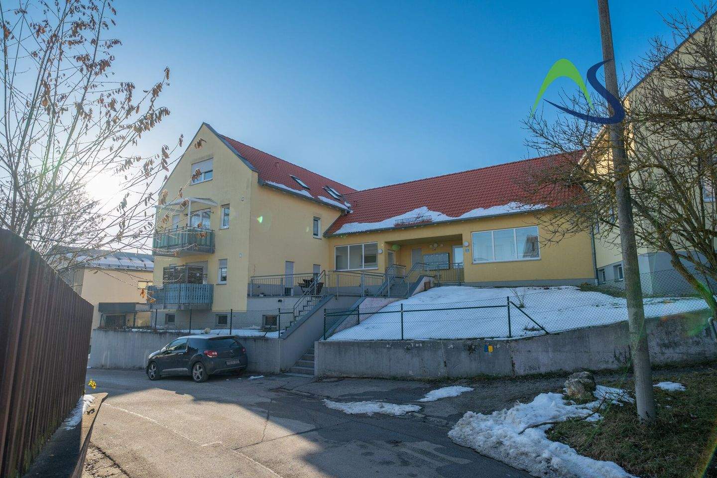 Charmante 2-Zimmer-Gartenwohnung in ruhiger Lage im Regensburger Süden – Regensburg – Bild 1 von 9
