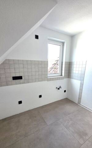 Schönes 1 Zimmer Dachgeschoßapartment zu verkaufen – 26135 Oldenburg – Vorschaubild 3