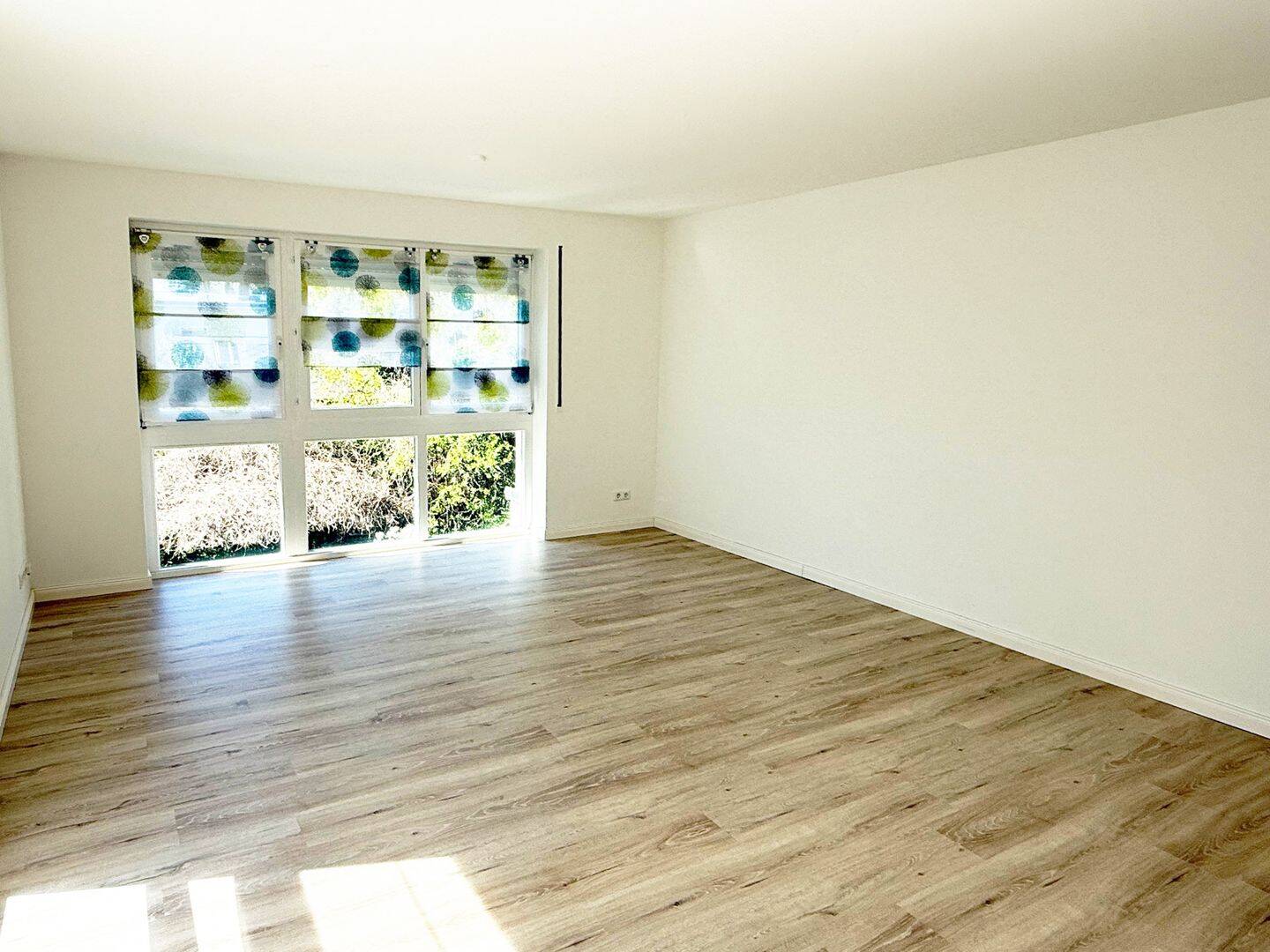 Traumhafte 3-Zimmer-Wohnung mit 2 Balkonen & TG-Stellplatz in Toplage von Berlin – Berlin – Vorschaubild 7