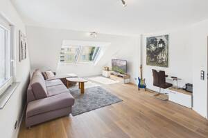Moderne 2,5-Zimmer-Dachgeschosswohnung mit Stellplatz in Eil – 51145 Köln – Vorschaubild 2