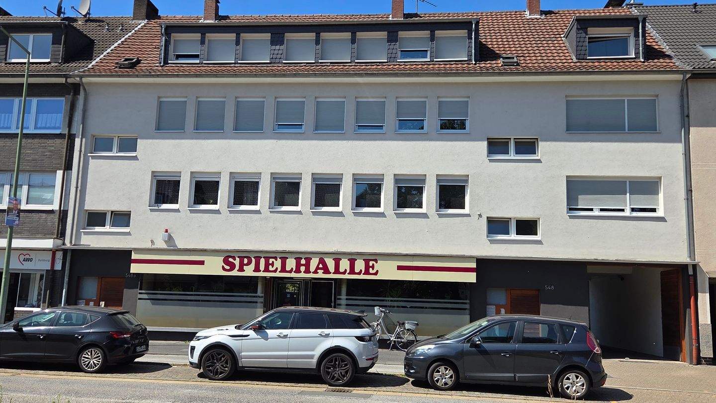Gepflegtes Mehrfamilienhaus mit Ladenlokal in Wanheimerort – Duisburg – Bild 1 von 9