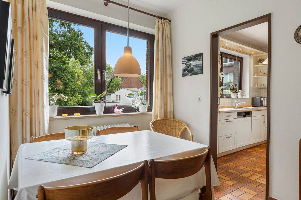 Helle 4-Zimmer-Wohnung mit Parkblick, Aufzug und Tiefgaragenstellplatz in Alt-Rahlstedt – Hamburg – Vorschaubild 8
