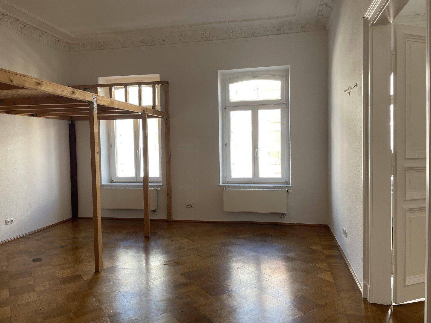 Elegant 5-Room Historic Apartment with 16 m² Sunny Balcony - Available from 01 September 2026 – Leipzig – Vorschaubild 6