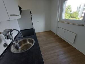 Helle 3,5-ZW in der Helsinkistr. 72 in Kiel zu vermieten! Otto Stöben GmbH – 24109 Kiel – Vorschaubild 6
