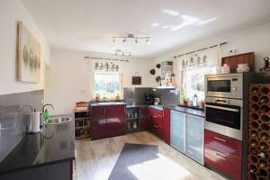 Familienglück mit Garten, Doppelgarage & ausgebautem Dachgeschoss - sofort bezugsfrei! – 97215 Uffenheim – Vorschaubild 4