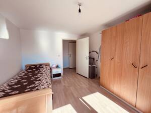Klein, fein und mein: Traumhafte DG-Wohnung zum Verkaufen in Essen Borbeck – 45355 Essen – Vorschaubild 6