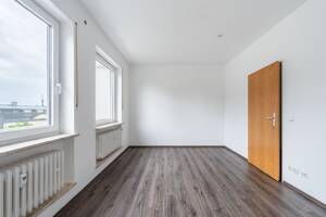 AIGNER - Lichtdurchflutetes Penthouse mit umlaufender Dachterrasse im Fasangarten – 81549 München – Vorschaubild 5