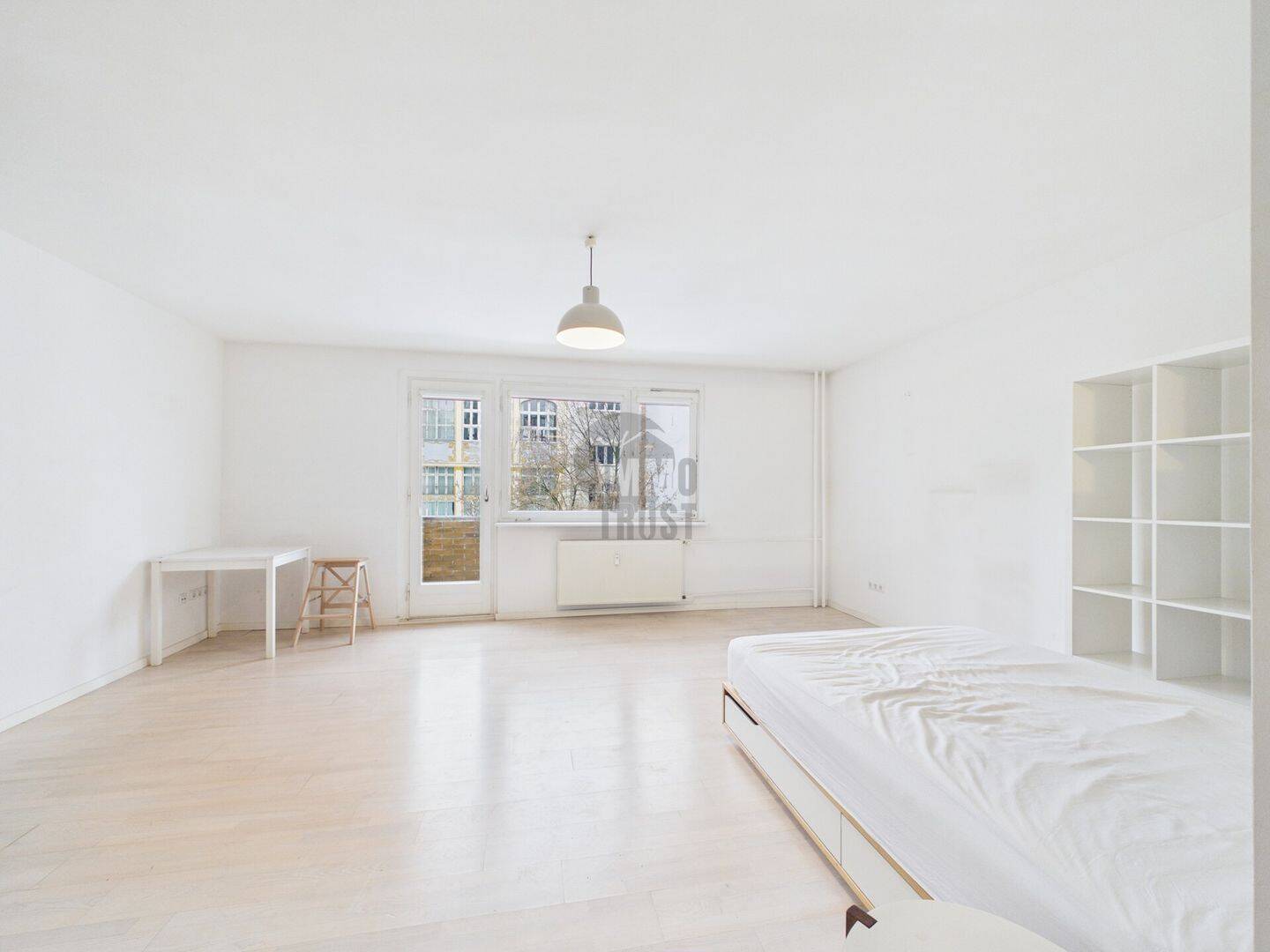 URBANES LEBEN MIT RUHIGEM RÜCKZUG IM REUTERKIEZ – Berlin – Vorschaubild 2