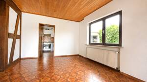 Großzügiges Einfamilienhaus mit Weinbergblick, Ausbaupotenzial und optionalem Zusatzgrundstück – 97084 Würzburg – Vorschaubild 6