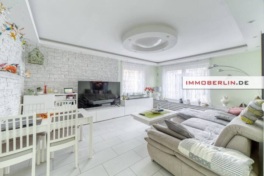 IMMOBERLIN.DE - Sehr gepflegte Wohnung mit Südterrasse & großem Garten