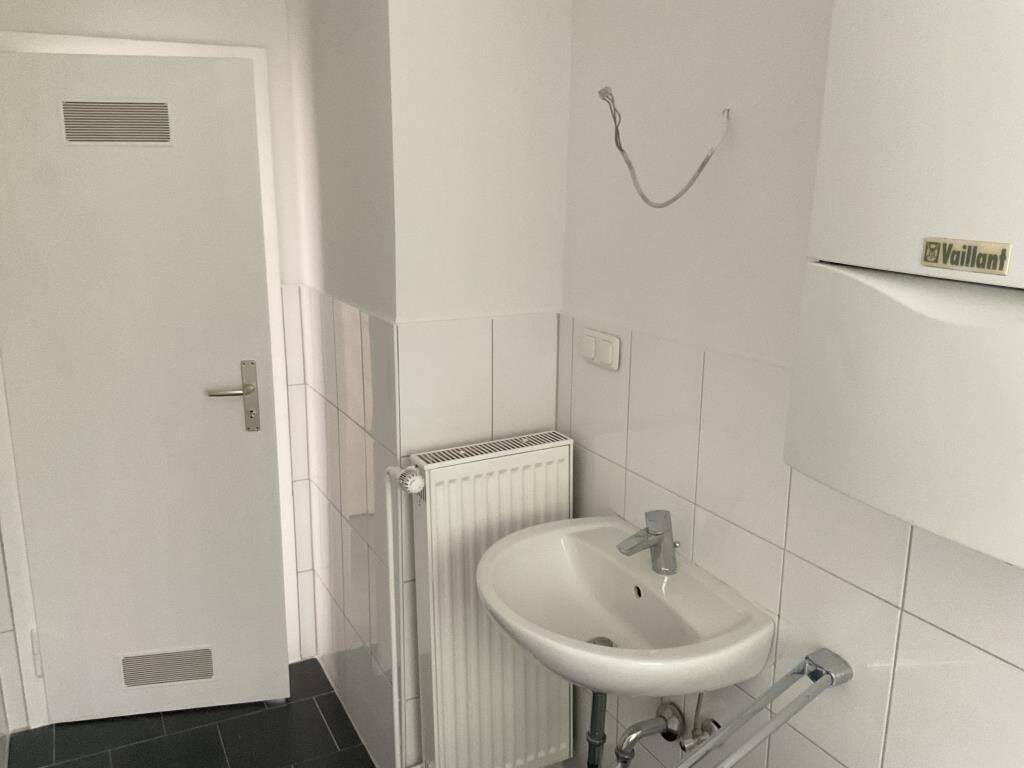 Alles fertig nur noch einziehen 3-Zimmer-Wohnung in Duisburg Beeckerwerth – Duisburg – Vorschaubild 4
