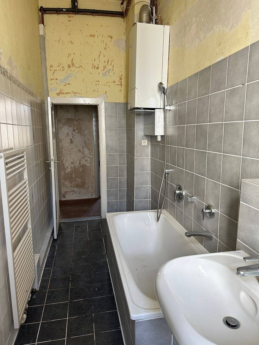 Bezugsfreier 2-Zimmer-Altbauklassiker unweit des Lietzenseeparks - Gestalten Sie Ihr Traumzuhause. – Berlin – Vorschaubild 9