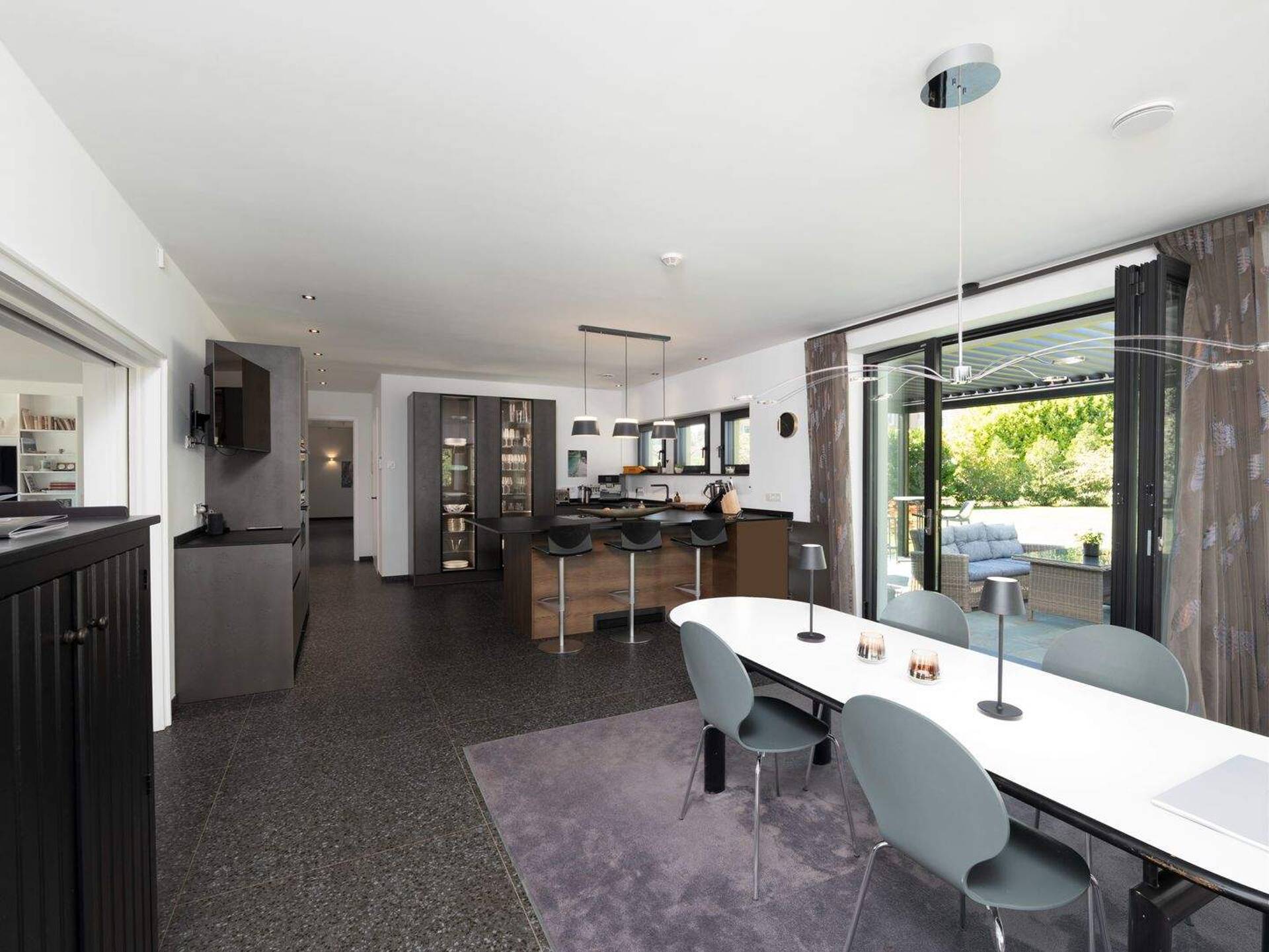 Villa in 54439 Saarburg mit 365 m² kaufen