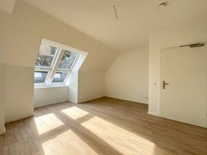 Familienfreundliche 5 Zimmer Wohnung zur Miete in Hamburg Rahlstedt - Wentzel Dr. – 22145 Hamburg – Vorschaubild 6