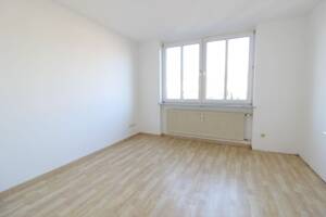 Helle 2-Zimmer-Wohnung mit sonniger Loggia – 81927 München – Vorschaubild 2