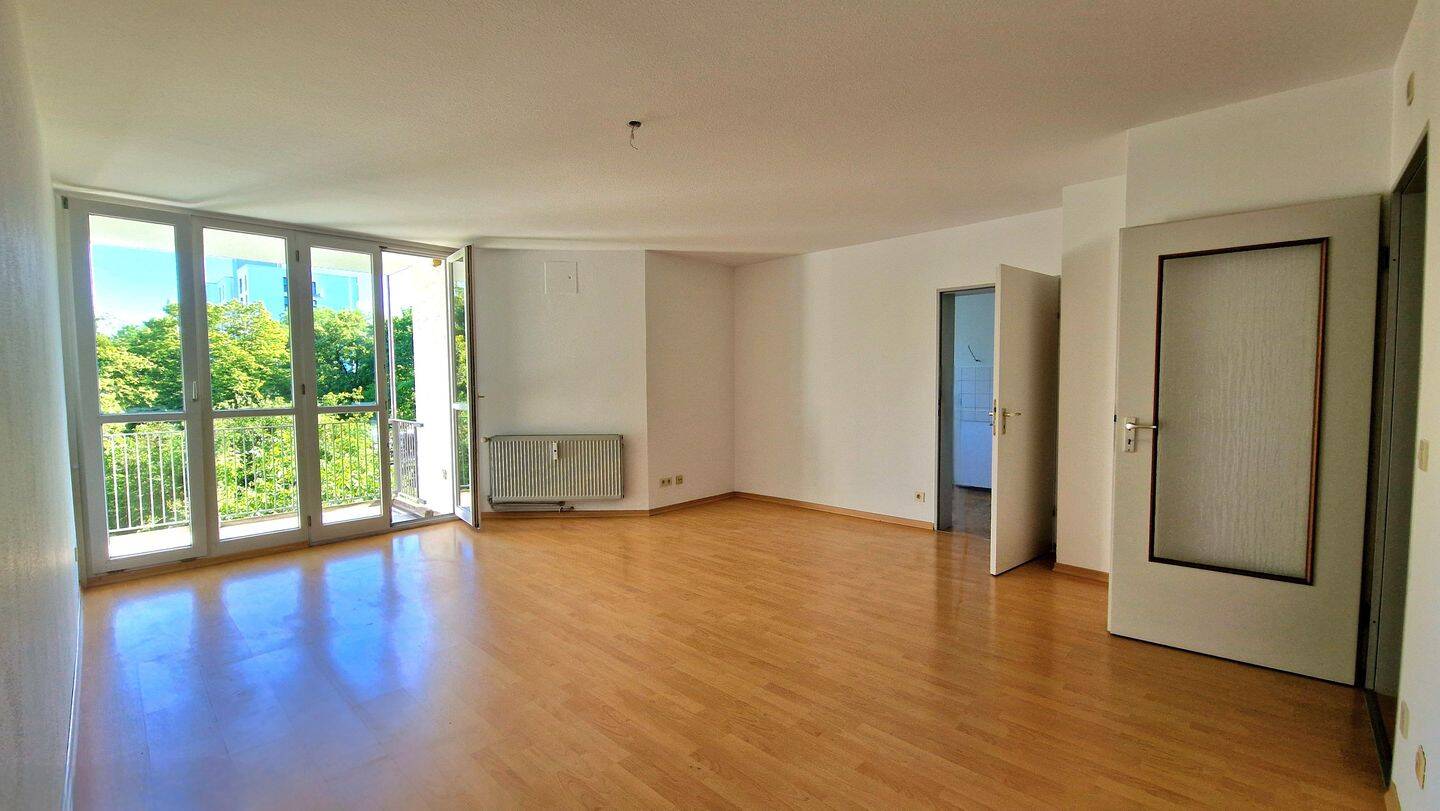 TOP-EXKLUSIVES KURZFRISTIGES ANGEBOT 2-ZIMMER-WOHNUNG IN NEUHADERN – München – Vorschaubild 2
