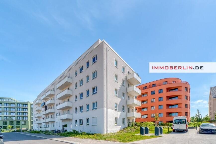 IMMOBERLIN.DE - Exzellente Wohnung mit Südbalkon & Tiefgaragenplatz in sehr angenehmer Lage – Berlin – Vorschaubild 2