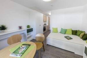 Möblierte Komfort-Apartments mit Balkon im "Main Atrium" auf der Hafeninsel Frankfurt/Offenbach – 63067 Offenbach am Main – Vorschaubild 2
