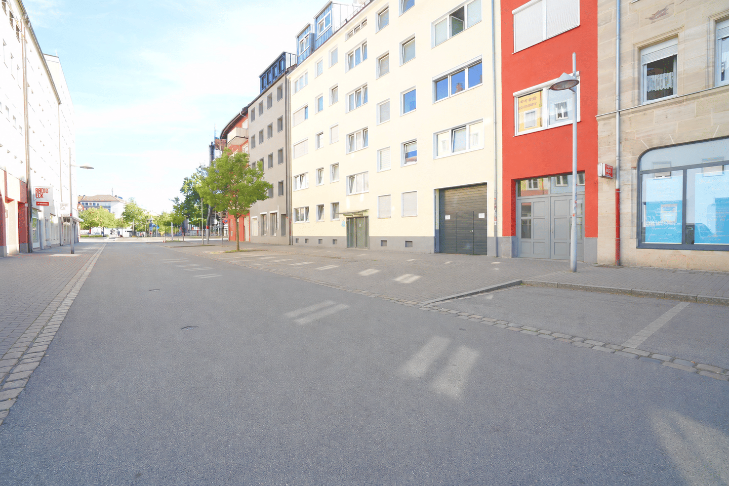 Top gepflegte 2-Zimmer-Wohnung mit Balkon und Stellplatz in zentraler Lage in Nürnberg