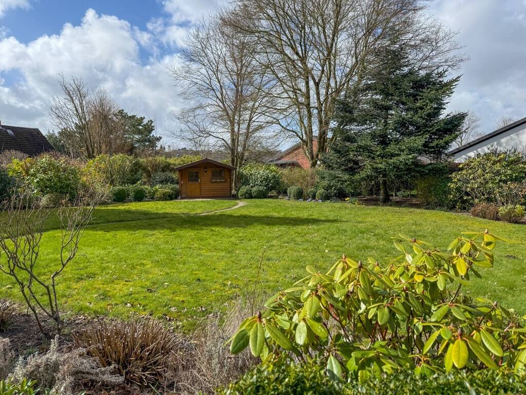Stilvolles Wohnhaus in der Kreisstadt Husum - ruhige Sackgassenlage mit 1.370m² Traumgrundstück – Husum – Vorschaubild 3