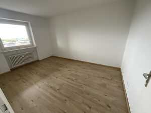 Renovierte 3-ZKB-Balkonwohnung im Hochhaus im Europaviertel zu vermieten! – 26389 Wilhelmshaven – Vorschaubild 6
